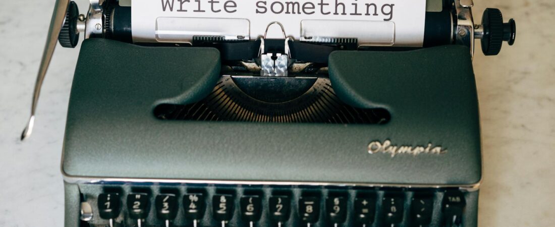 Los mejores prompts de Claude para escritores creativos