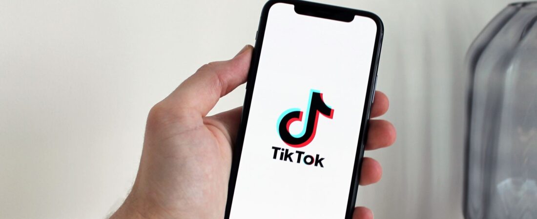 Crear contenido para TikTok con IA: guía práctica