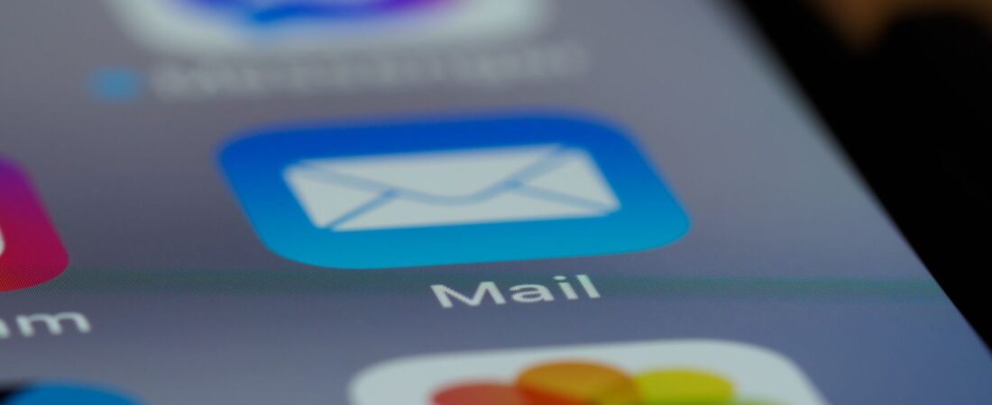 El truco de los expertos para crear prompts que escriban emails profesionales en español al instante