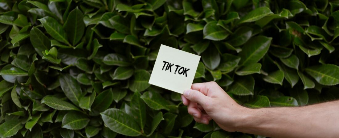 Cómo crear contenido para TikTok con IA usando prompts