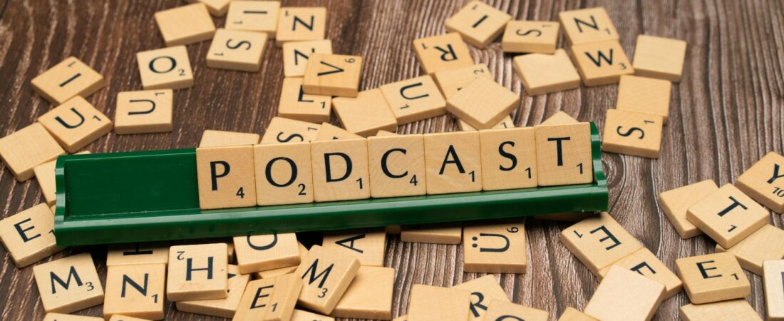 Prompts para generar ideas de podcast nicho
